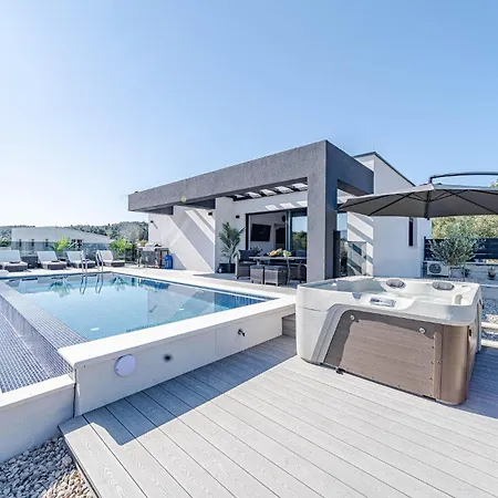 Beautiful In Tatil Evi Lumbarda